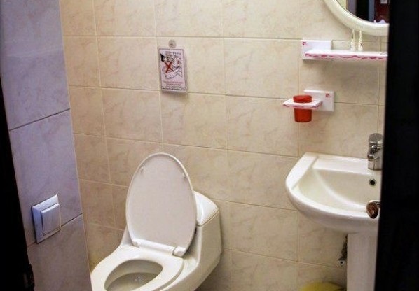سرویس بهداشتی هتل آپارتمان هشت بهشت اصفهان